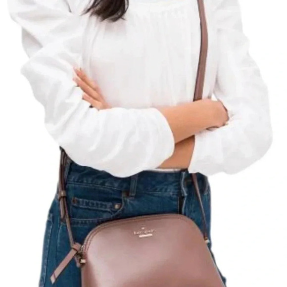 Kate Spade New York
PATTERSON DRIVE PEGGY CROSSBODY - Picture 5 of 6